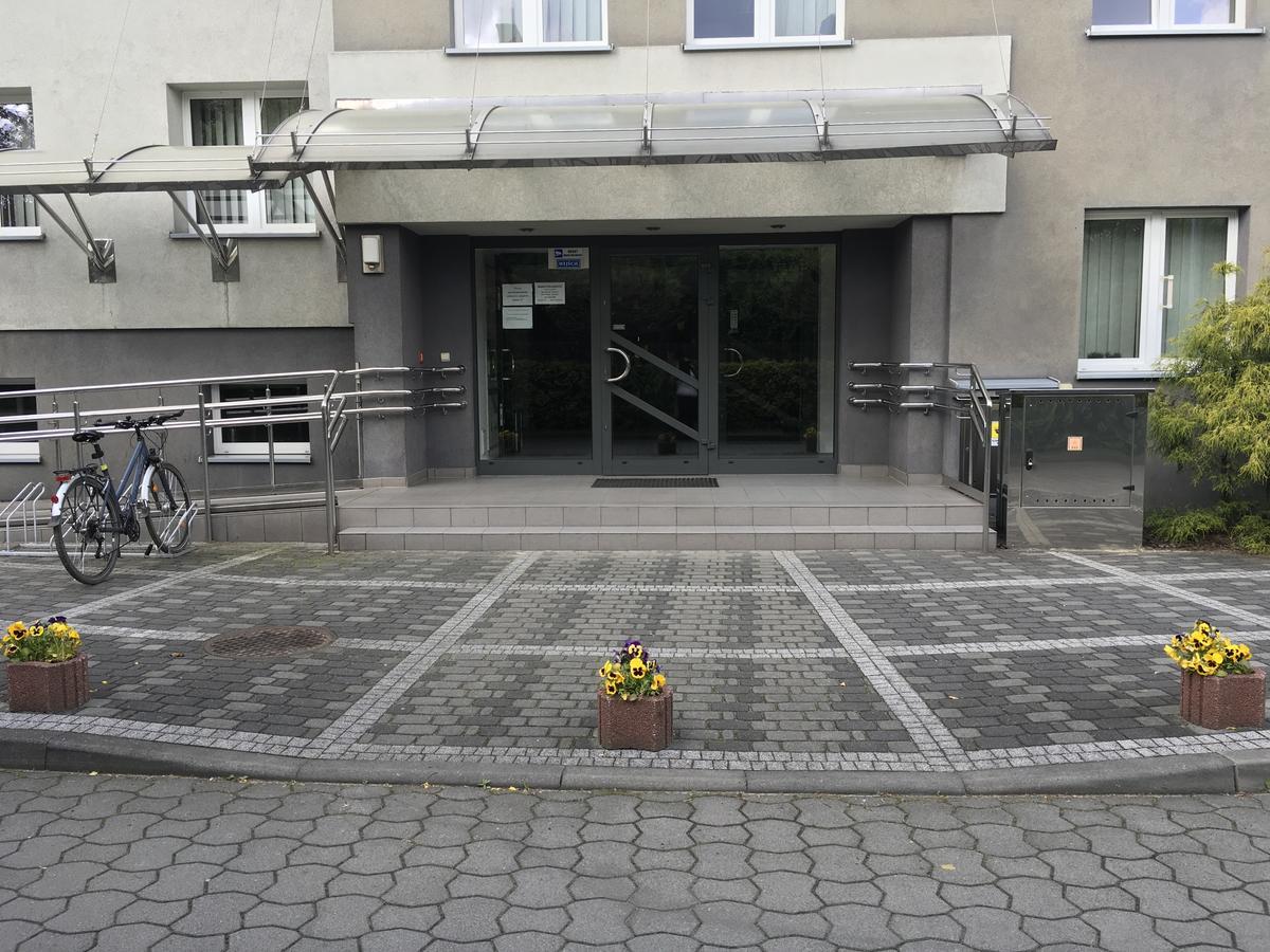 Gosciniec Tombor Aparthotel Katowice Buitenkant foto